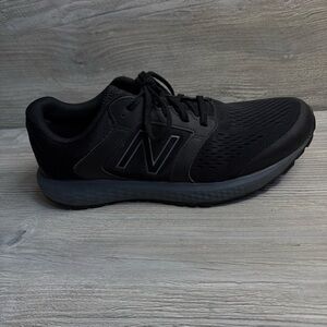 New Balance 520 Men's Black and grey Athletic Shoes size 11 wide 4E